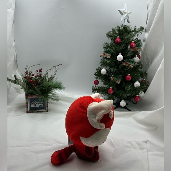 Turning Red 7” Plush - Picture 4 of 5